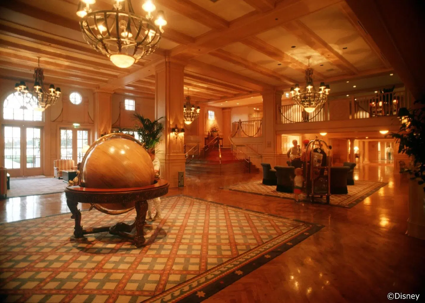 Disney's Yacht Club Resort LOUNGE_LOBBY