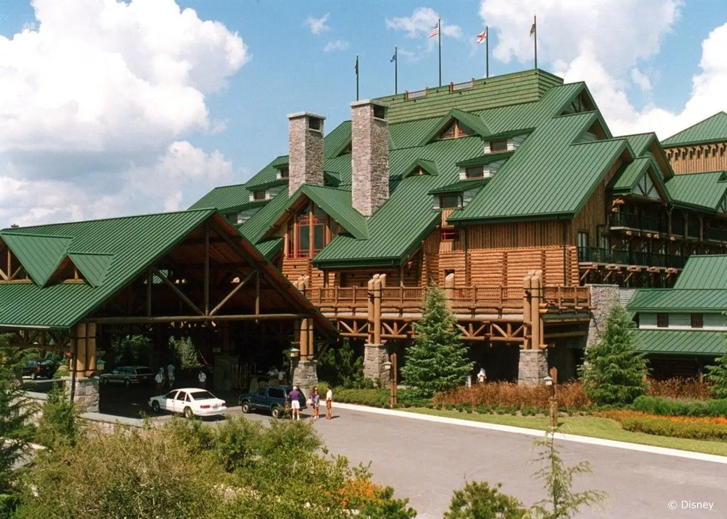 Disney's Wilderness Lodge EXTERIOR