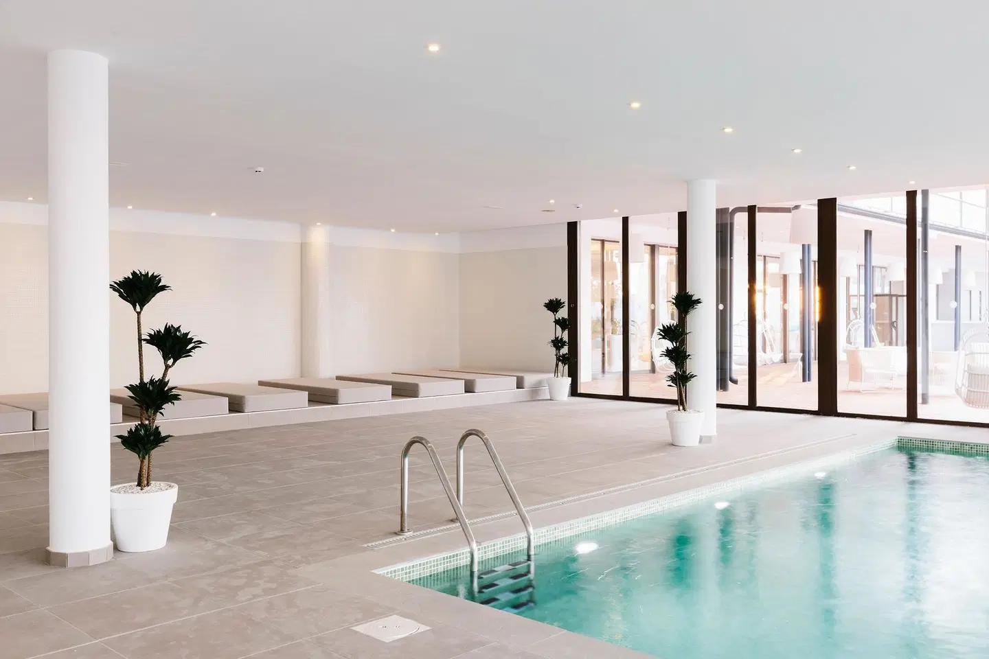 AluaSoul Ibiza Hallenbad