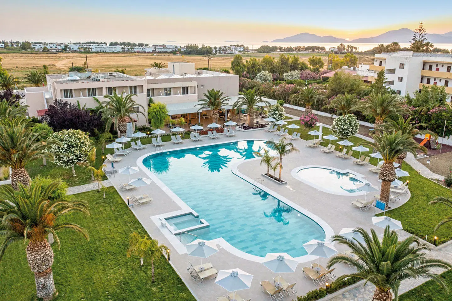 Esperia Hotel OUTDOOR_POOL