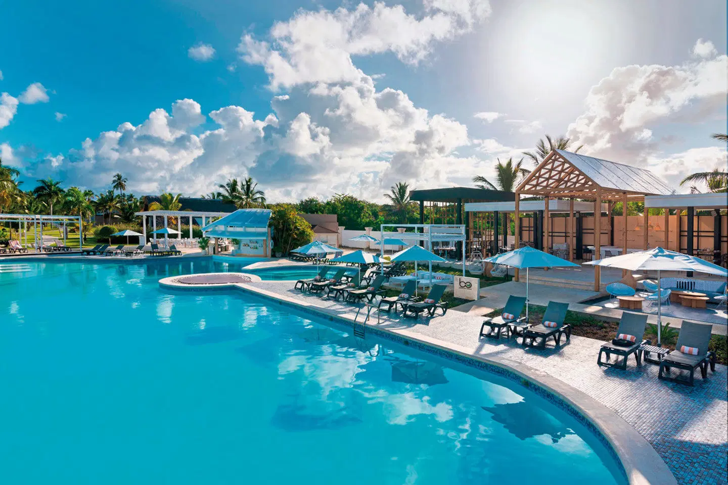 Catalonia Royal Bávaro OUTDOOR_POOL