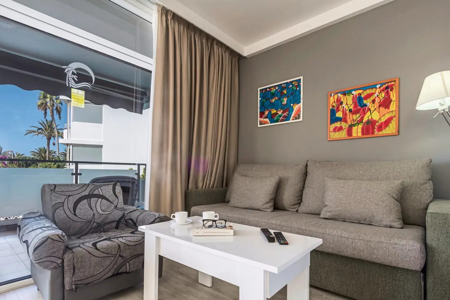 Patricio ROOM_EXAMPLE