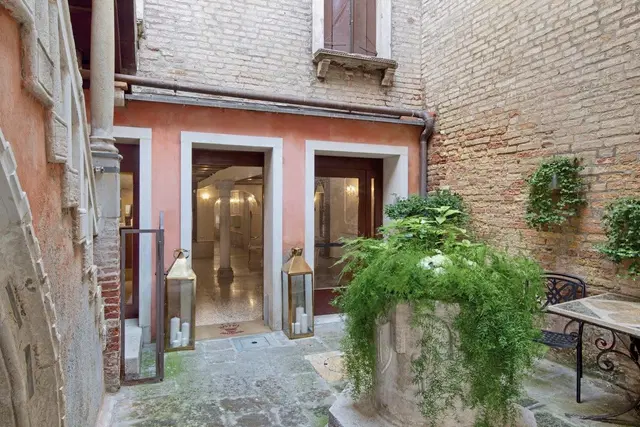 Hotel Pausania EXTERIOR