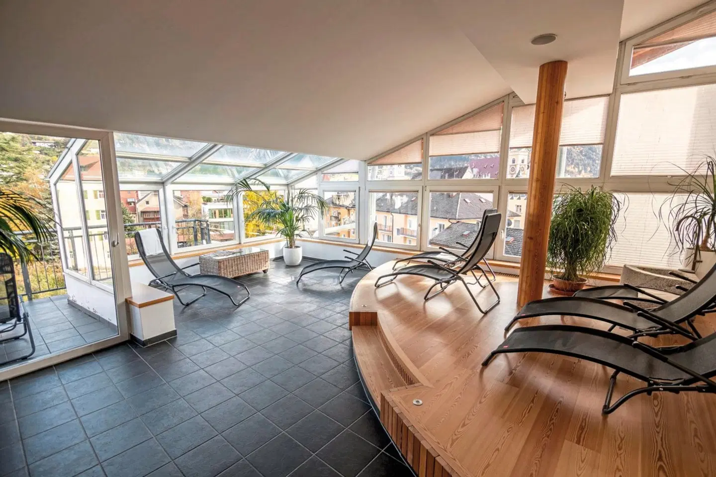 Krone SPORTS_AND_LEISURE