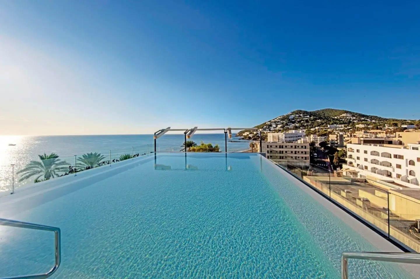 W Ibiza OUTDOOR_POOL