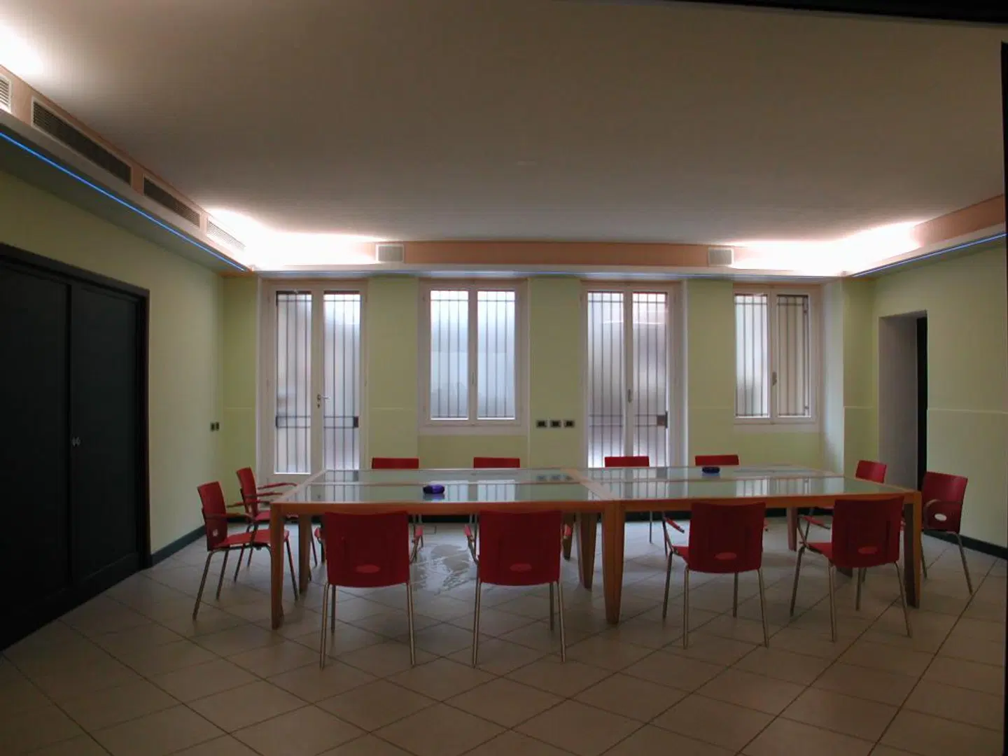 Metropole Suisse Bar