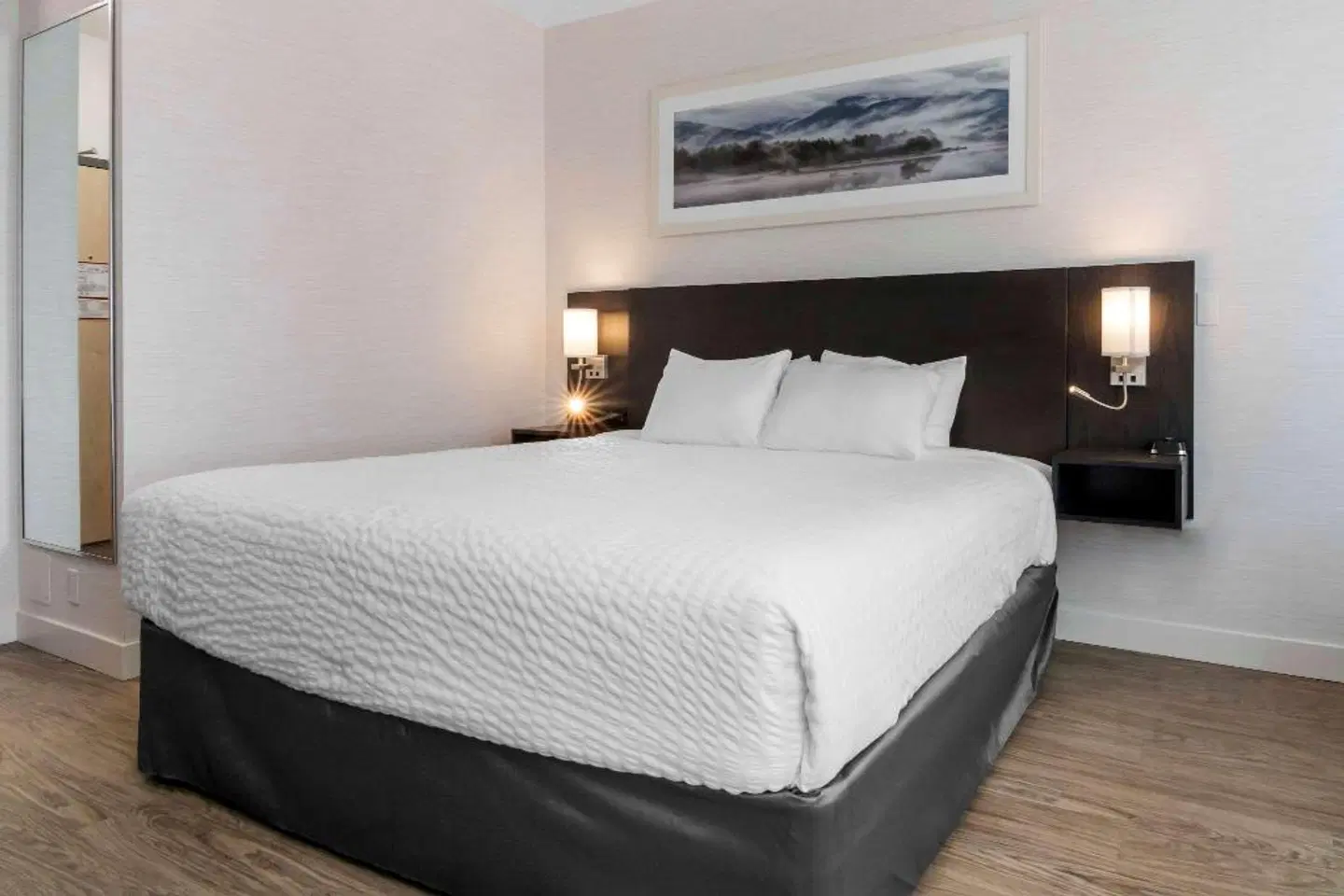 Quality Inn Nanaimo ROOM_EXAMPLE