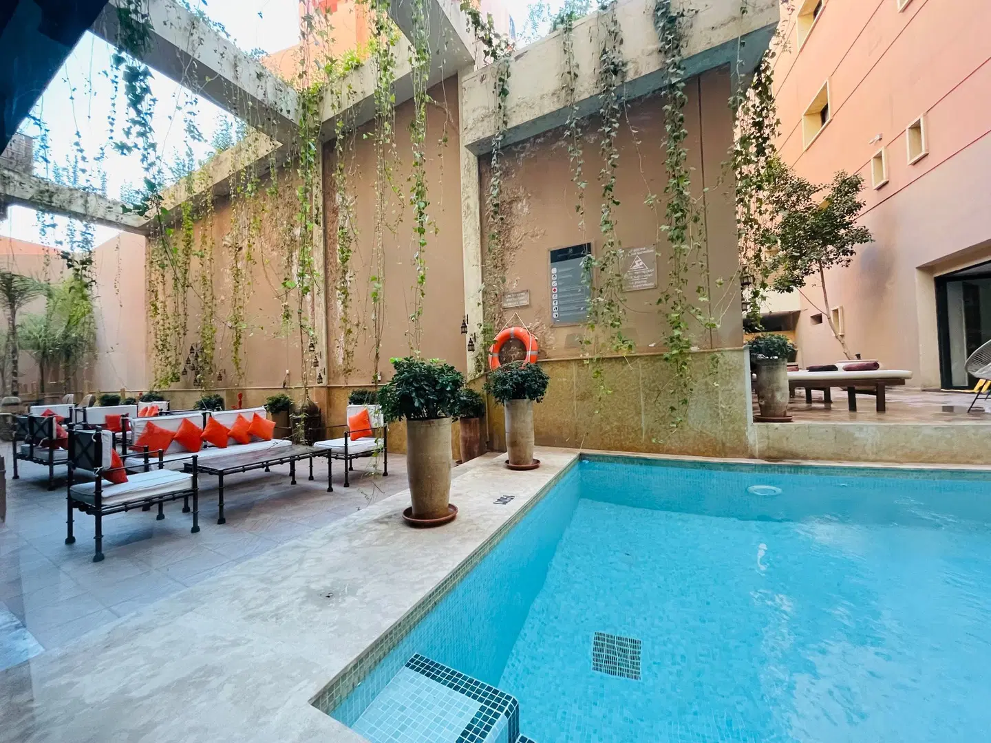Dellarosa Boutique Hotel & Spa OUTDOOR_POOL
