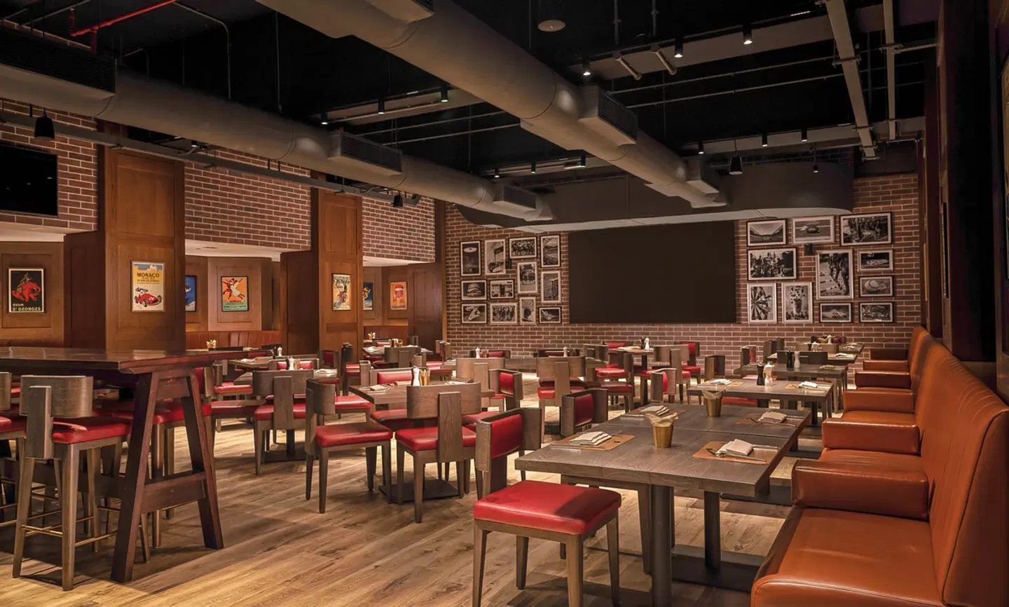 Crowne Plaza Muscat Restaurant