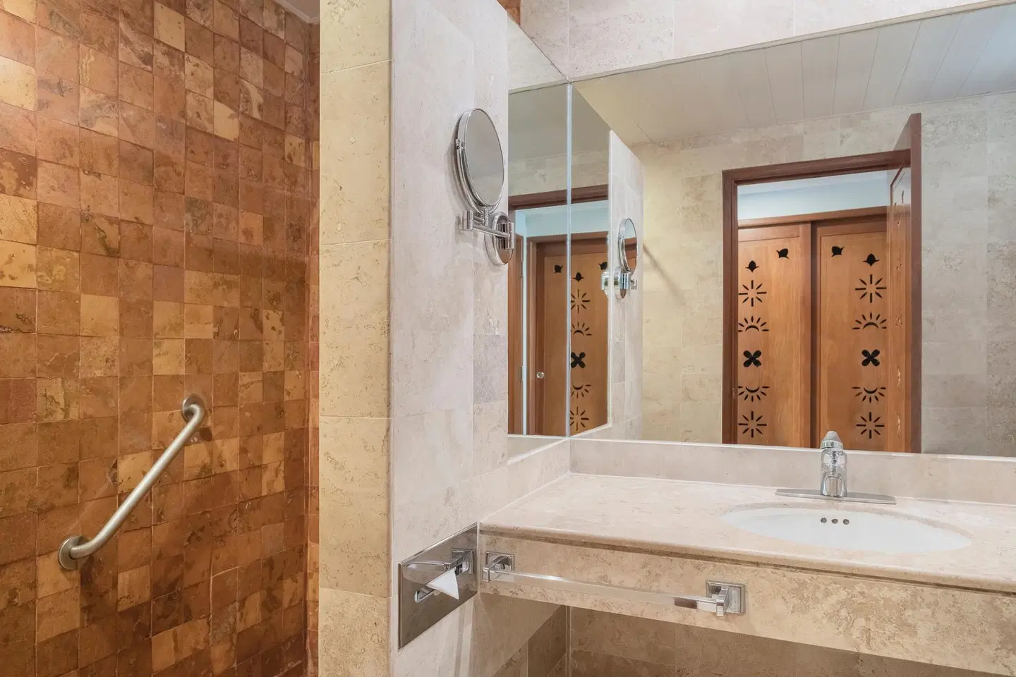 Iberostar Waves Paraíso del Mar Badezimmer