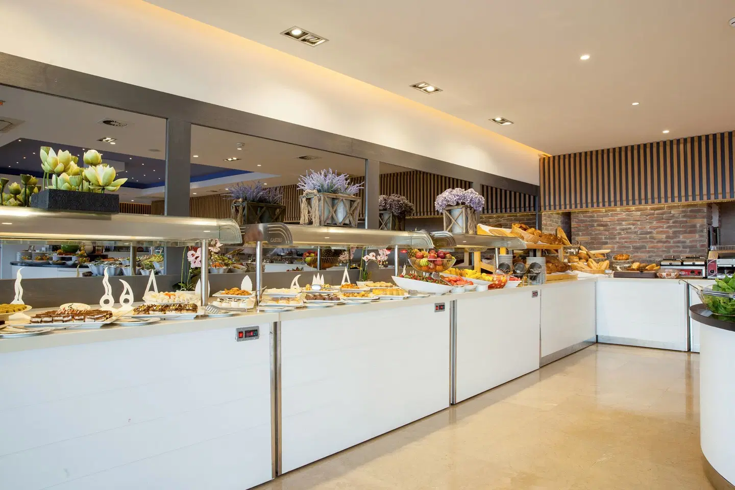 Sentido Bellazure Restaurant