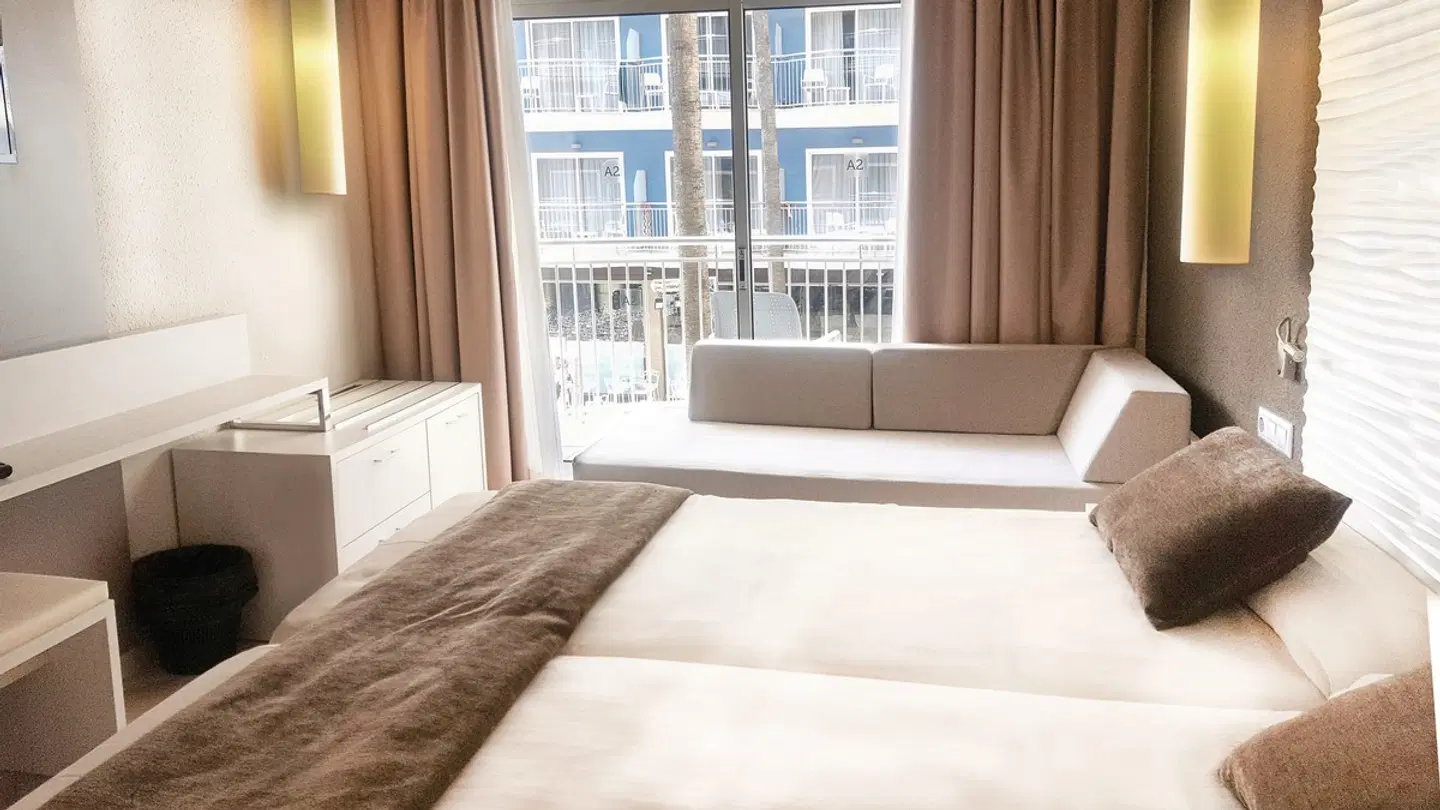 Hotel Augustus ROOM_EXAMPLE