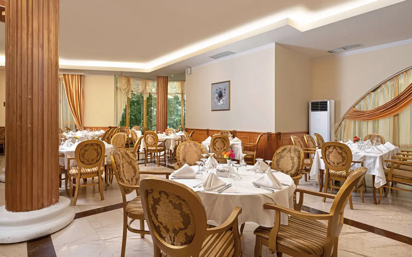 Duni Royal Resort Marina Palace Restaurant