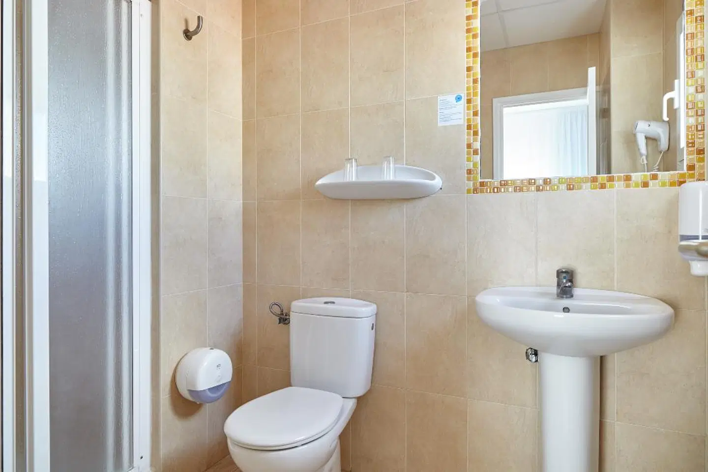 Mar y Huerta Hostal Badezimmer