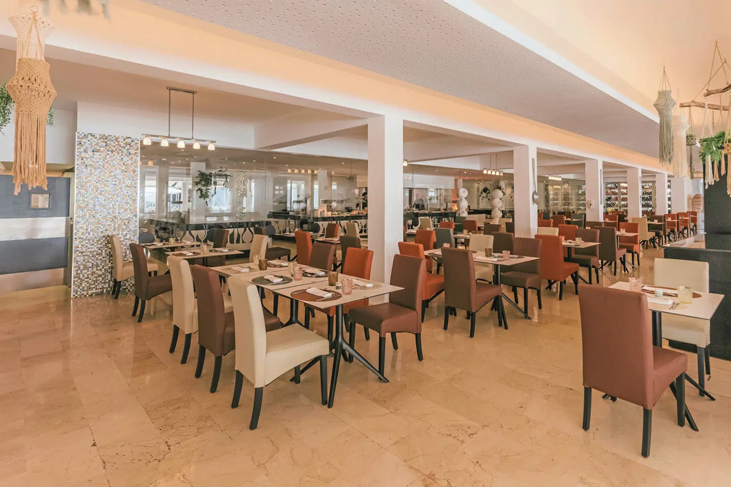 Astoria Playa Restaurant