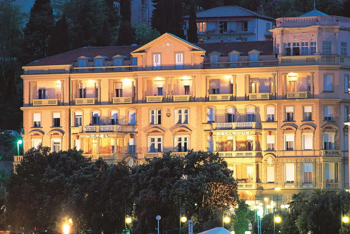 Hotel Palace Bellevue EXTERIOR