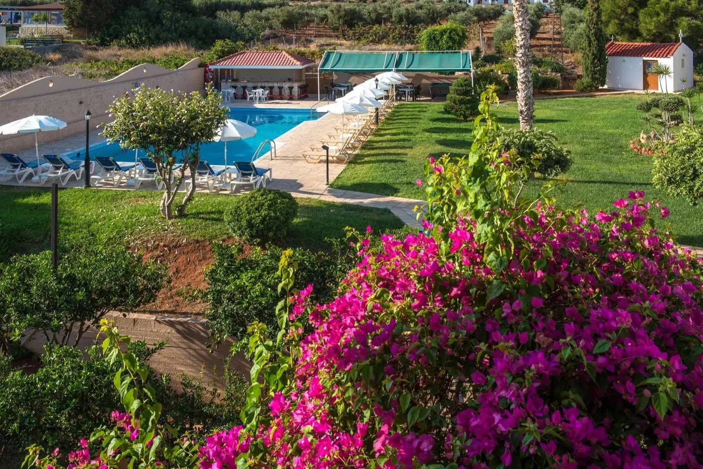 Niko Elen Hotel Garten