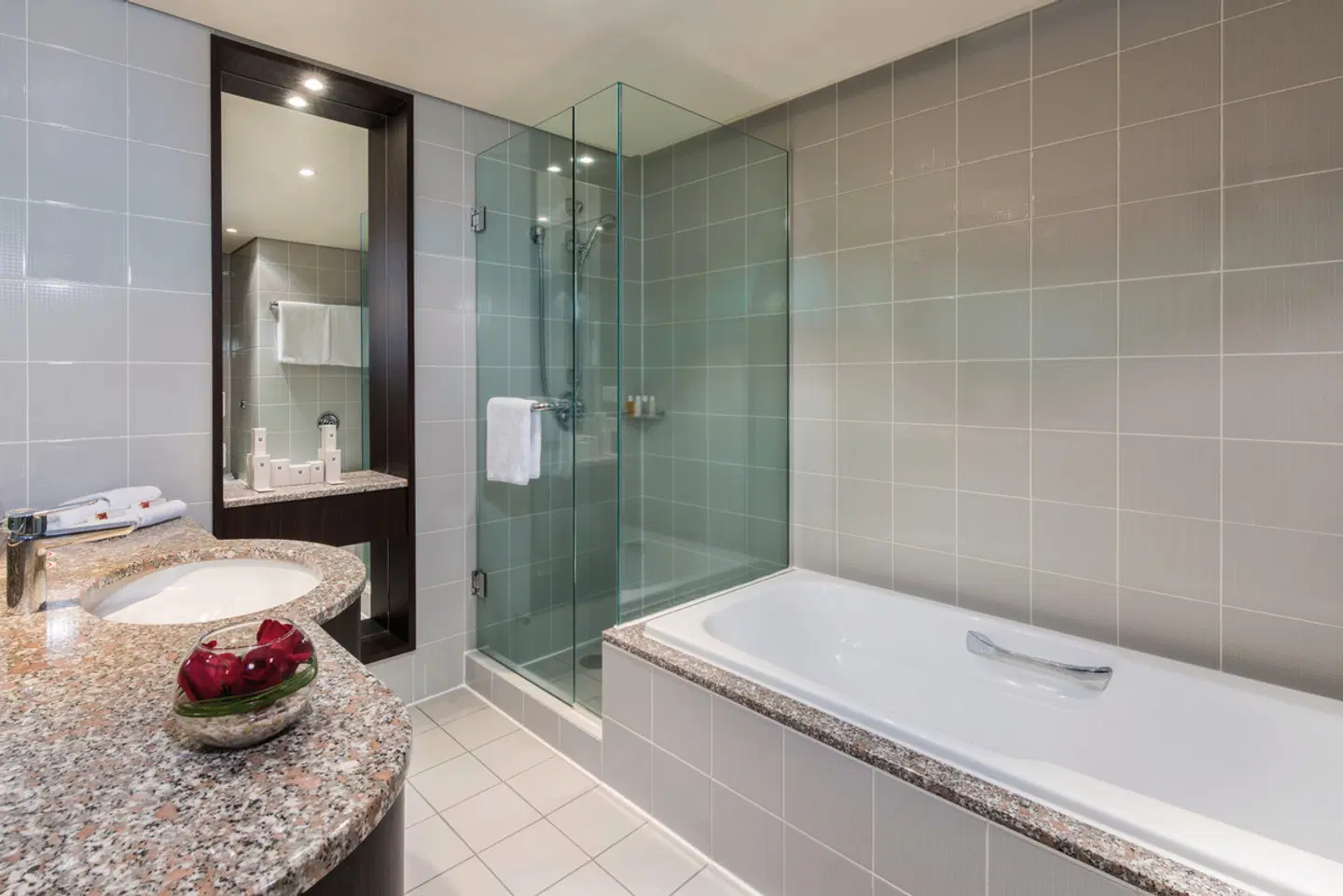 Grand Millennium Auckland Badezimmer