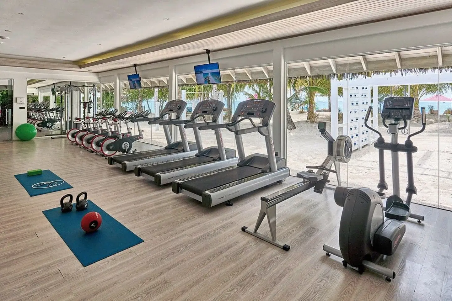 Finolhu, a Seaside Collection Resort SPORTS_AND_LEISURE