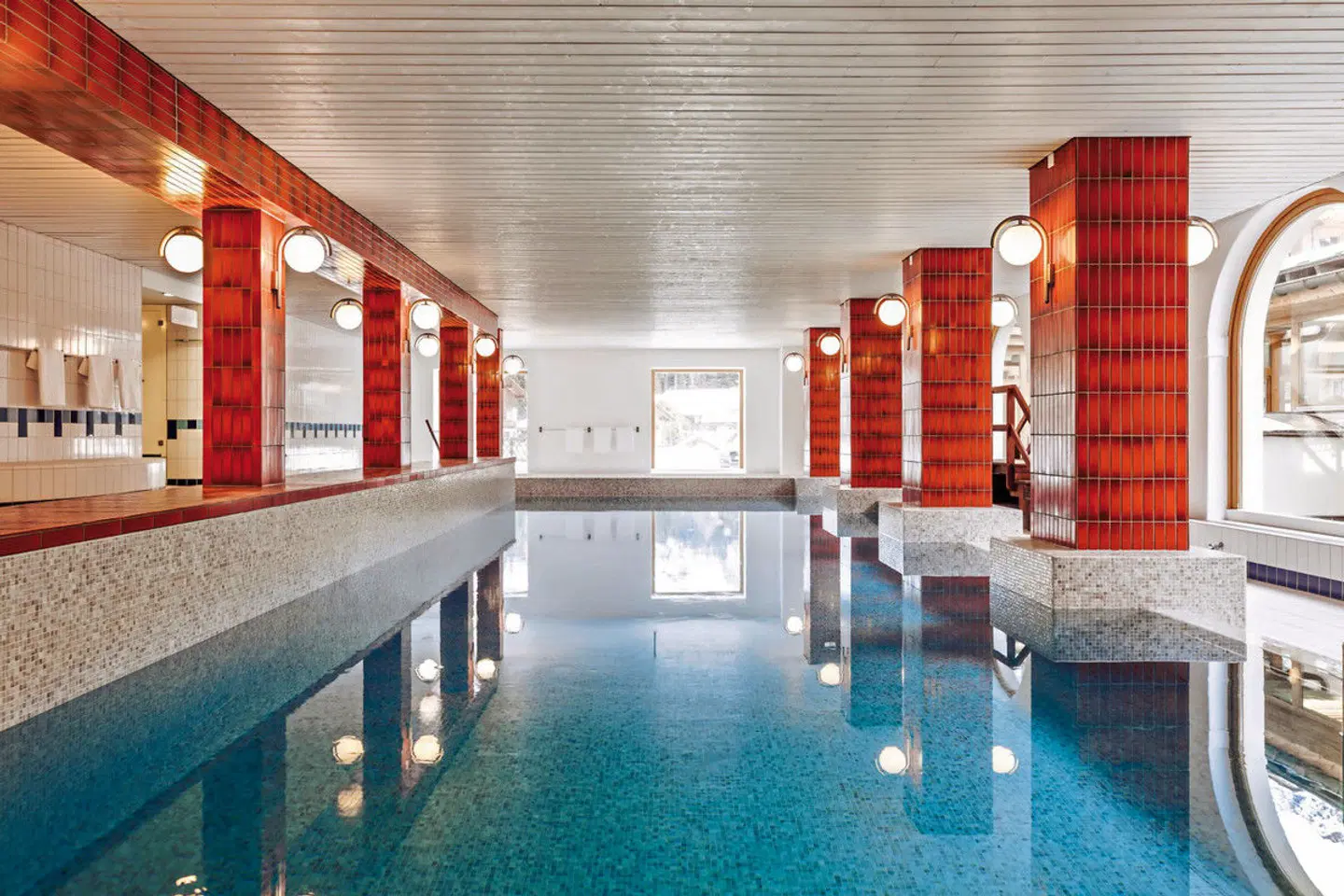 Altein Arosa, a Faern Collection Resort Hallenbad