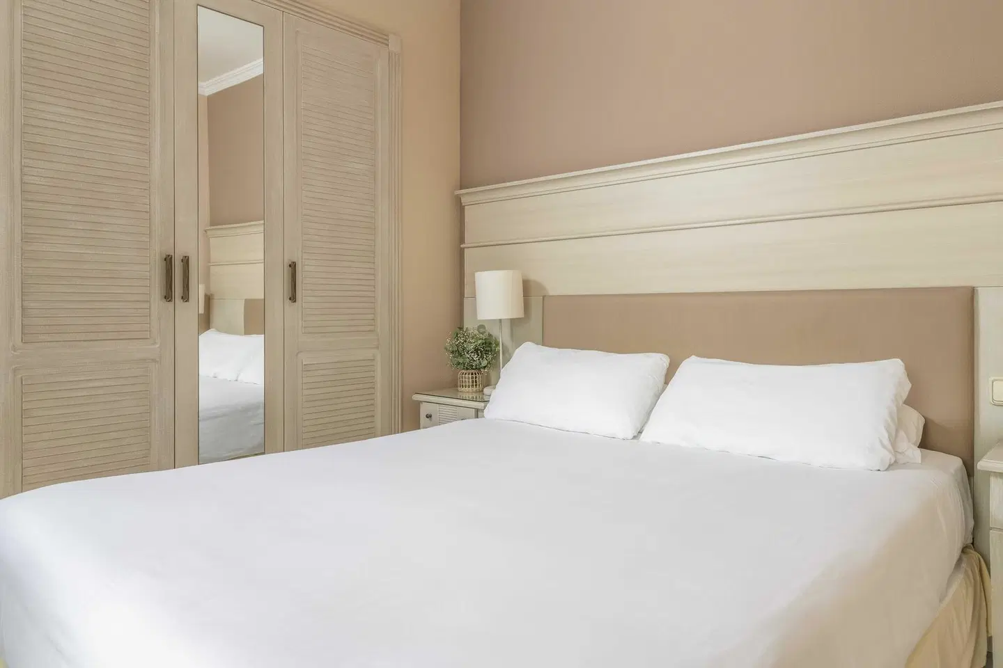 Iberostar Waves Málaga Playa ROOM_EXAMPLE