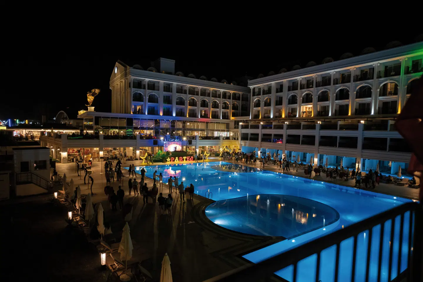 Sunthalia Hotels & Resorts Hallenbad