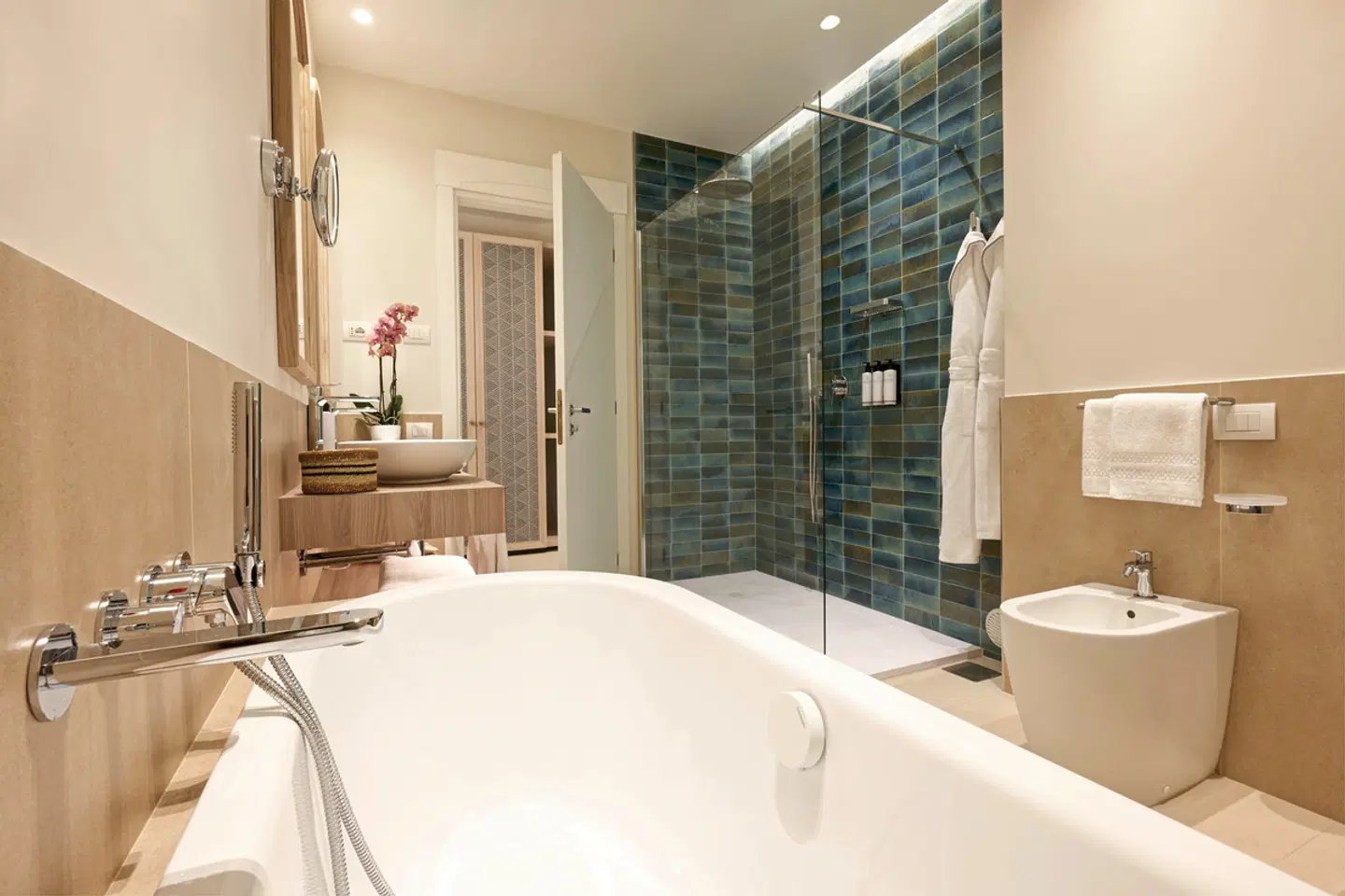 Almar Timi Ama Resort & Spa Badezimmer