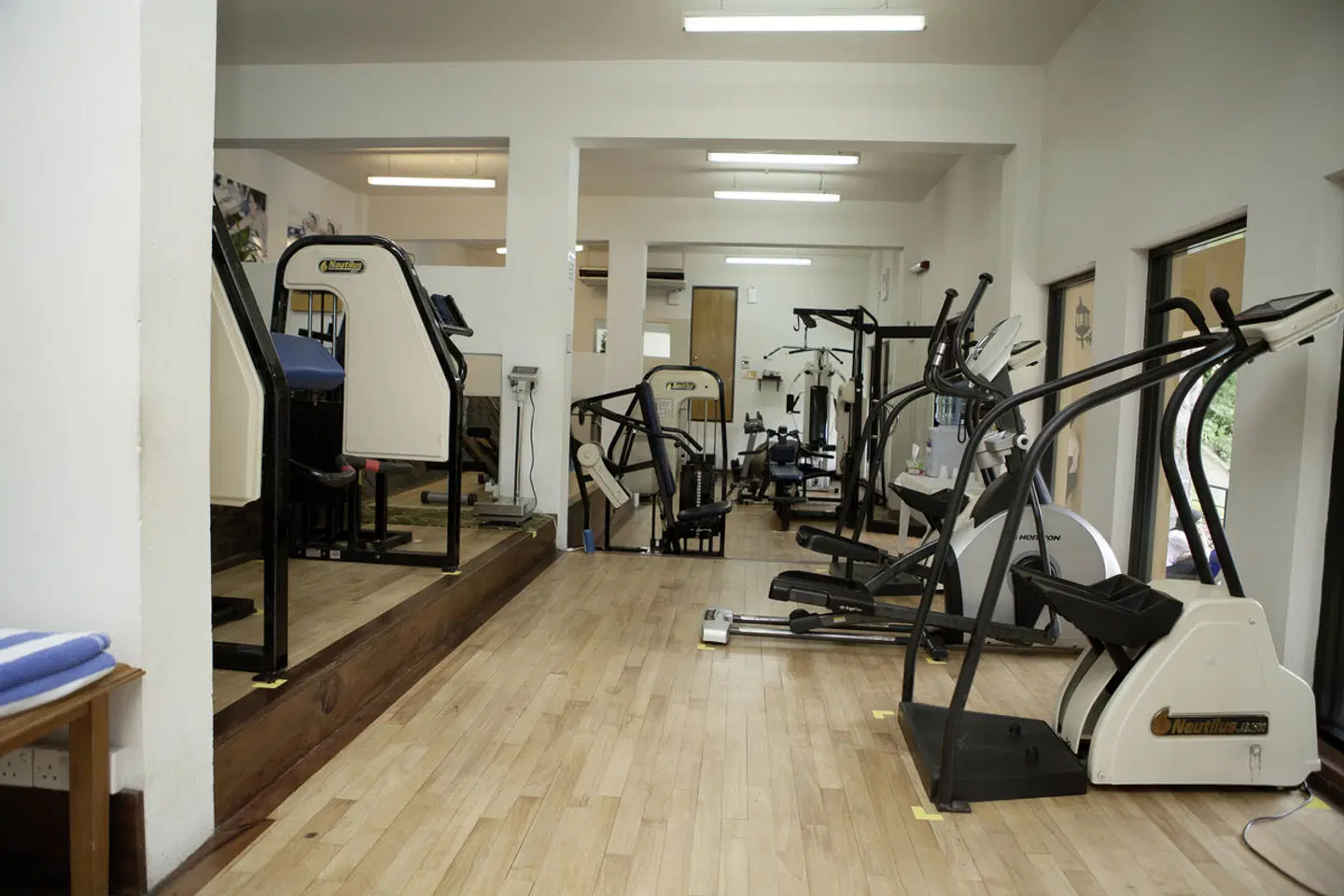 Earl's Regency SPORTS_AND_LEISURE