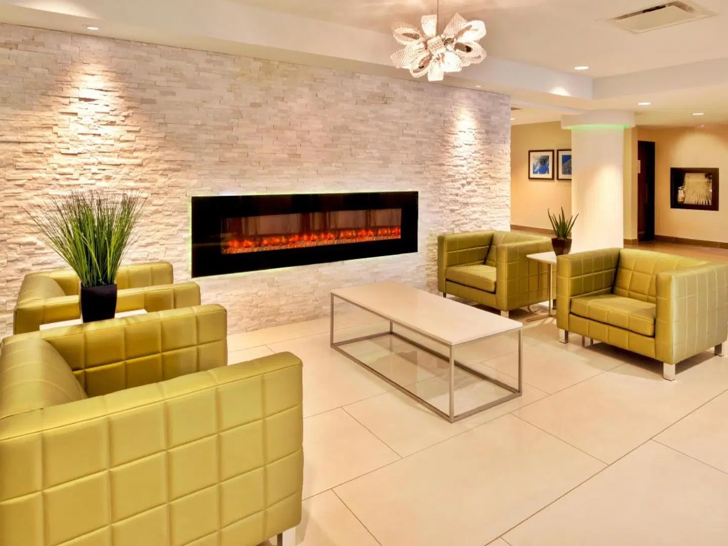 Crowne Plaza Kitchener-Waterloo LOUNGE_LOBBY