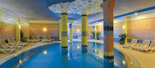 Seaden Corolla Hotel Hallenbad