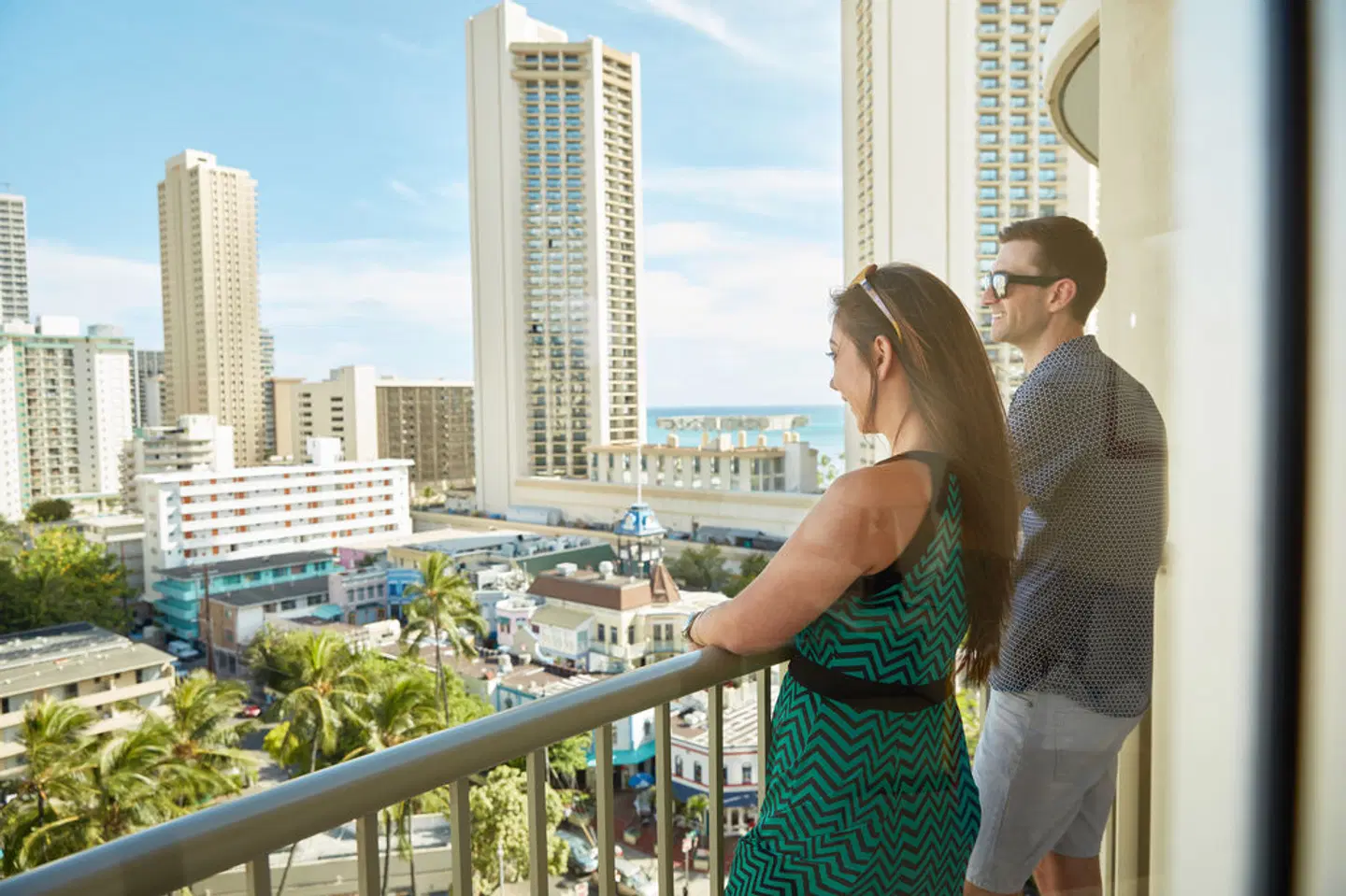 OUTRIGGER Waik'k' Paradise Hotel PEOPLE