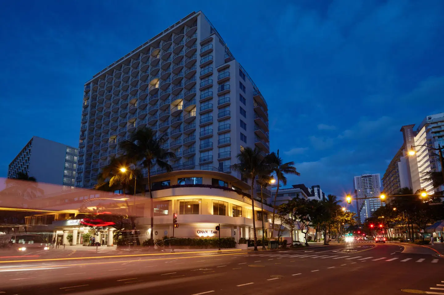 OUTRIGGER Waik'k' Paradise Hotel EXTERIOR