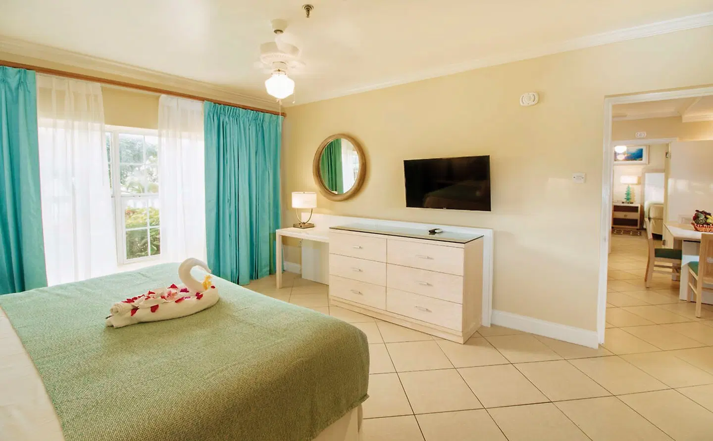 Bay Gardens Beach Resort & Spa HEALTH_BEAUTY