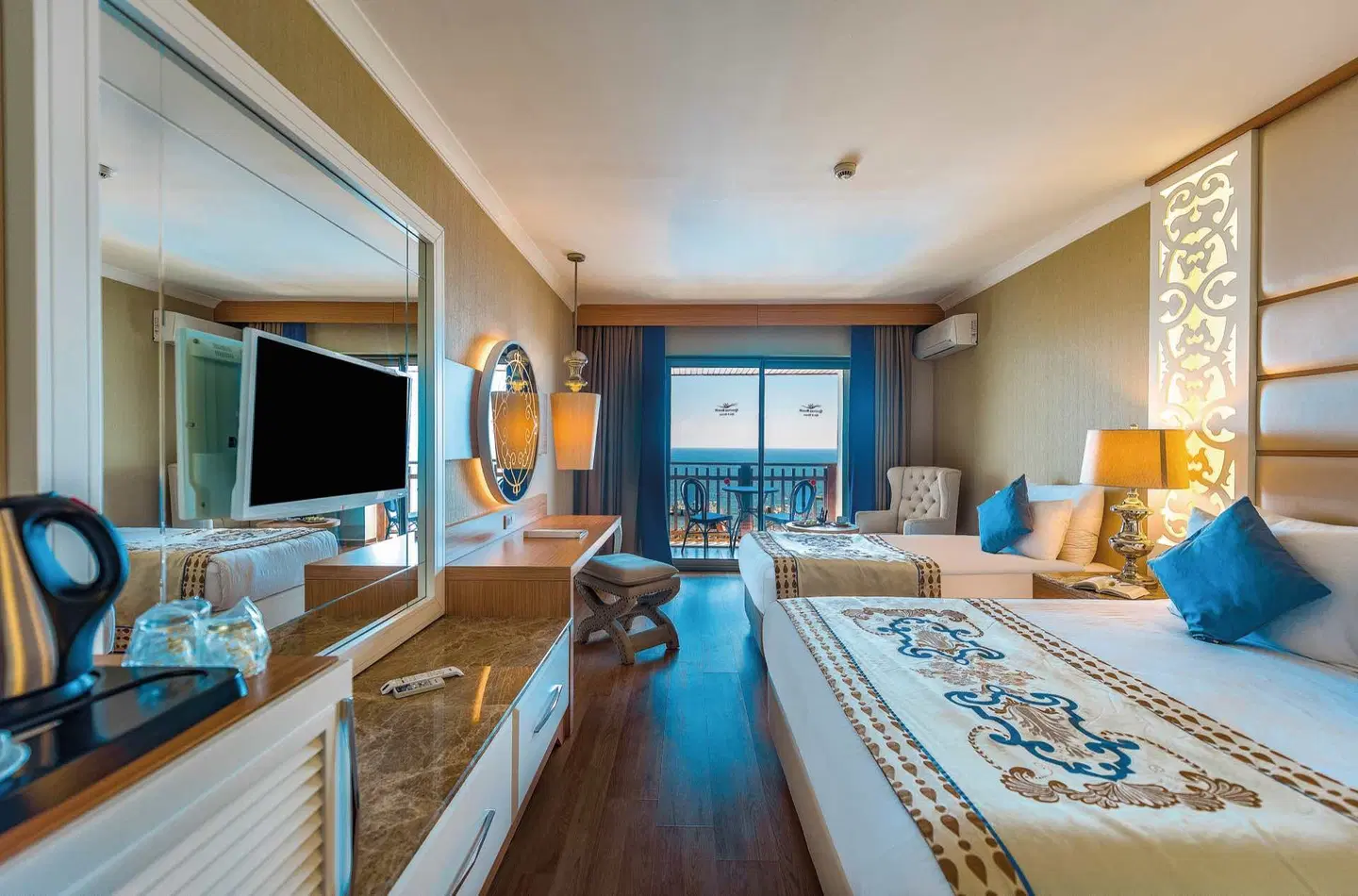 Quattro Beach Spa & Resort ROOM_EXAMPLE