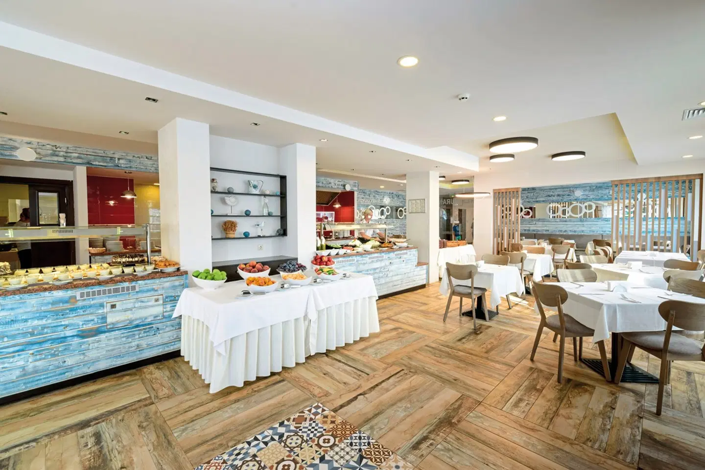 Lion Sunny Beach Restaurant