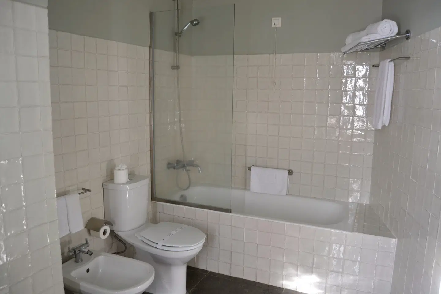 Pousada Forte Angra do Heroísmo Badezimmer