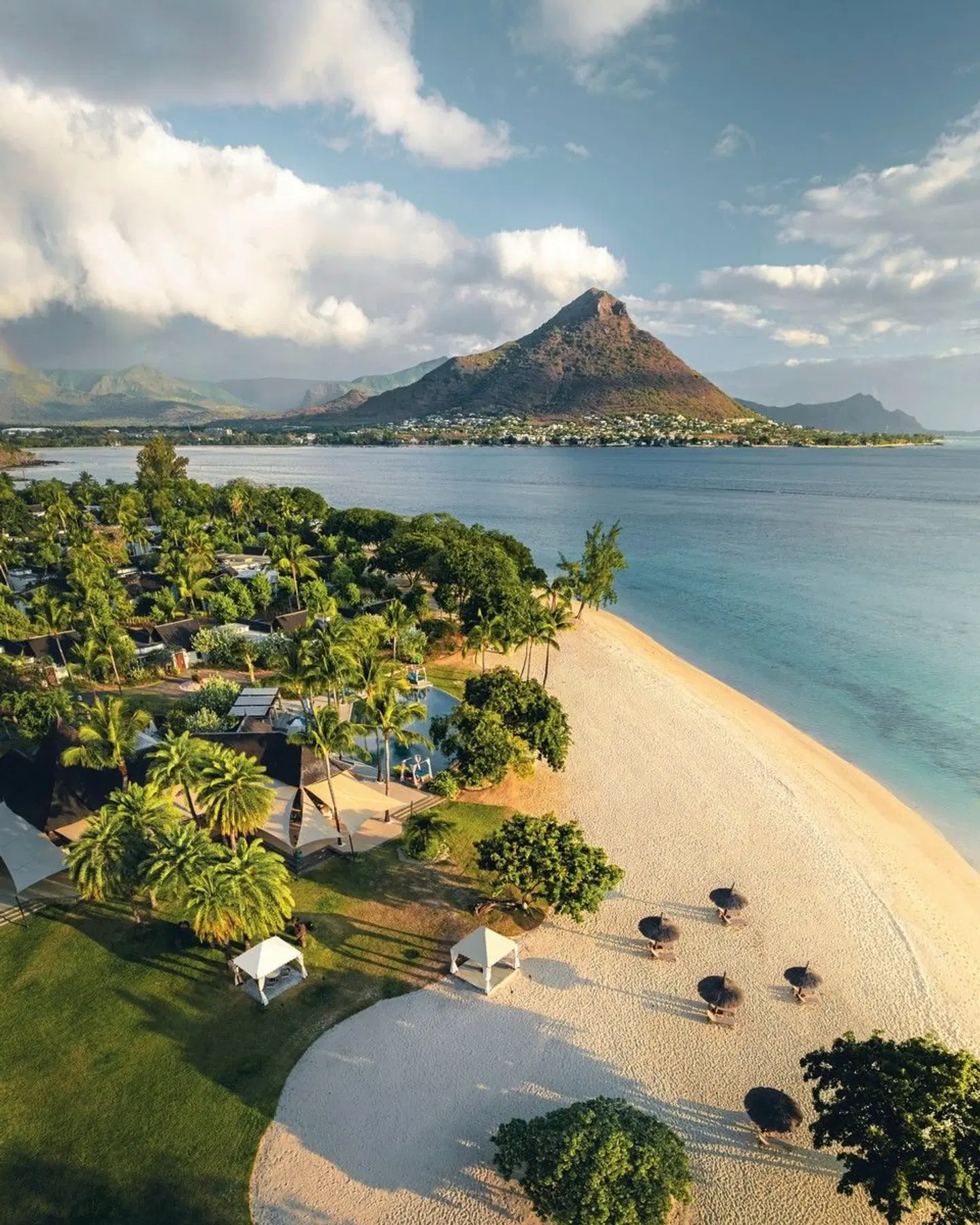 Maradiva Villas Resort & Spa LANDSCAPE