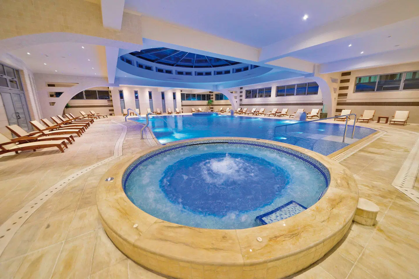 Mediteran Hotel & Resort Hallenbad