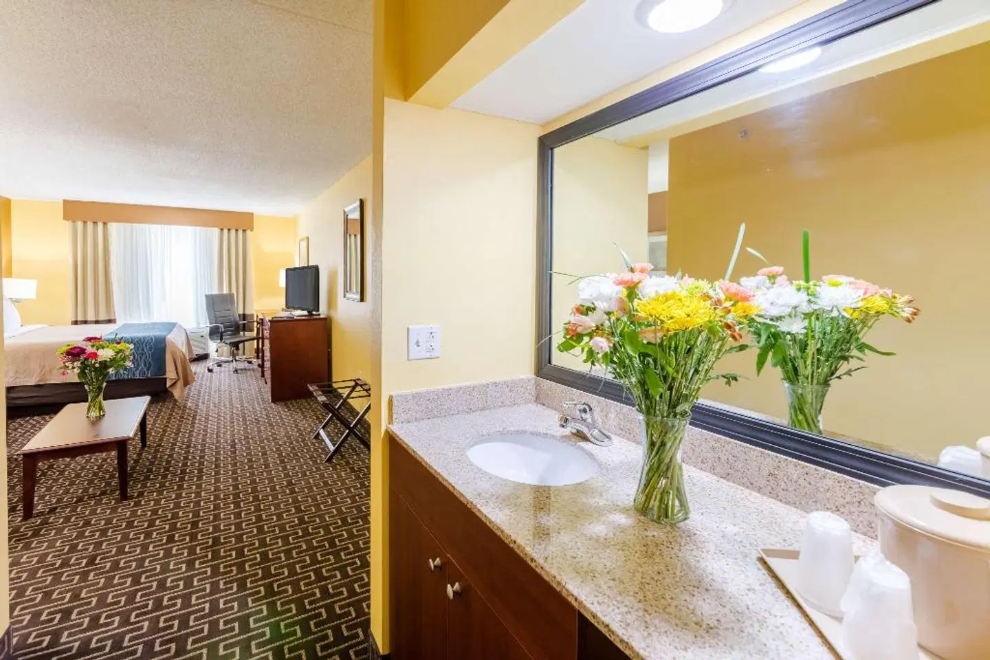 PRESTIGE RADIUM HOT SPRINGS RESORT Badezimmer