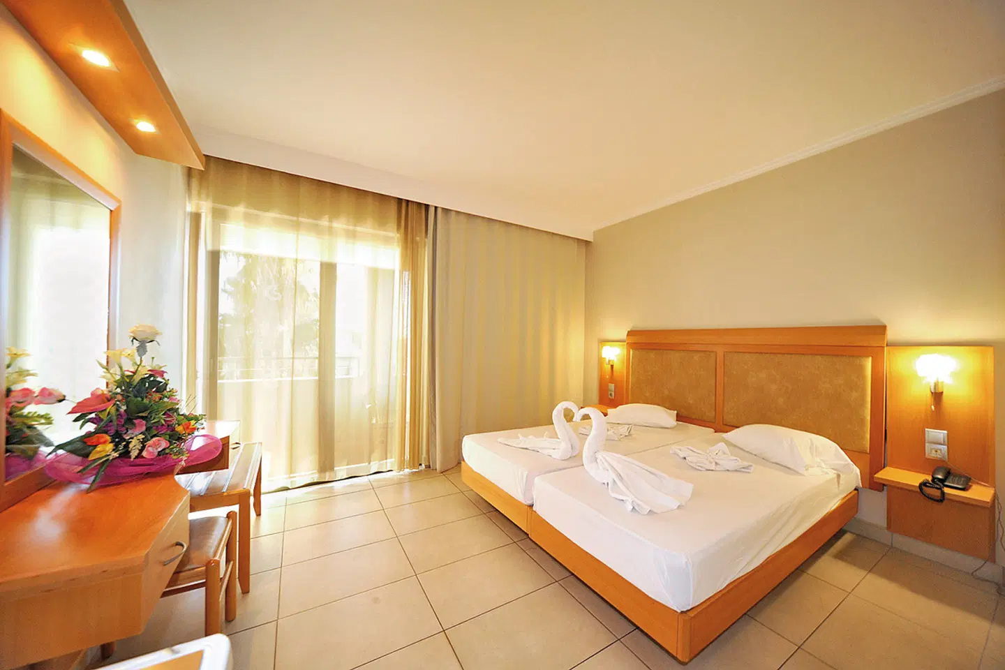 Saint Constantin Hotel HEALTH_BEAUTY