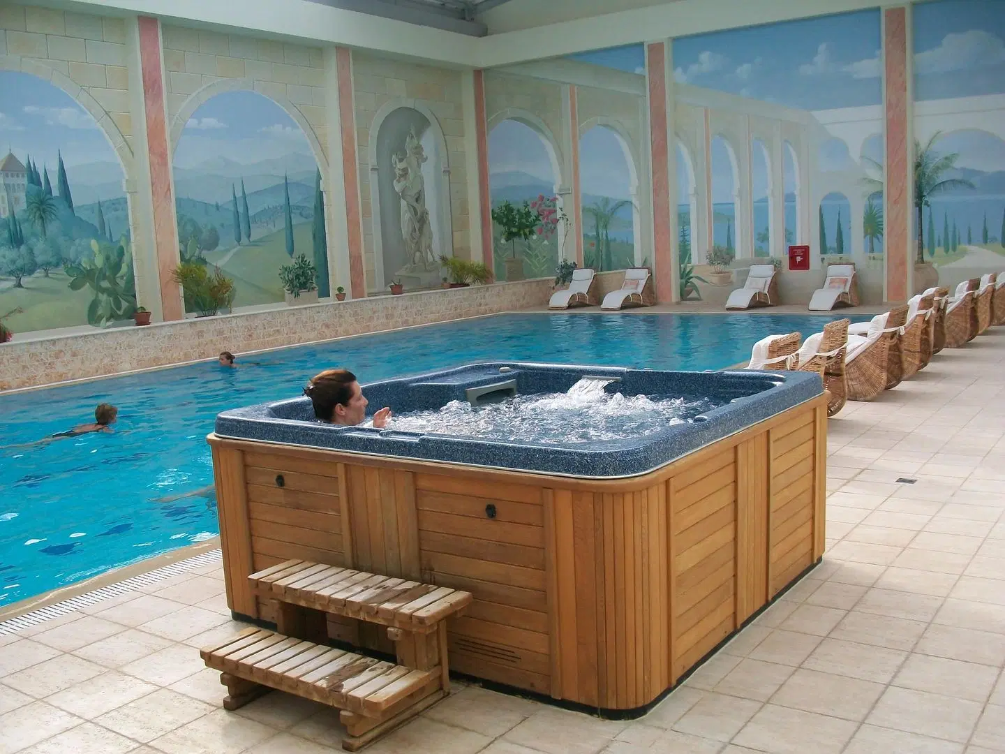 St. George's Bay Country Club Hallenbad