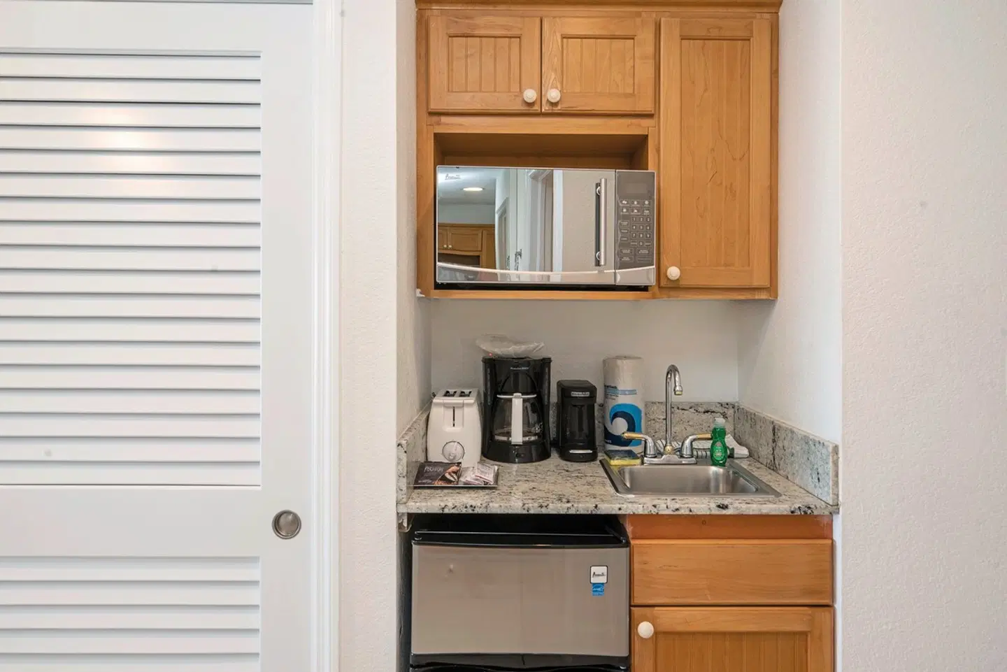 Wyndham Reef Resort Grand Cayman ROOM_EXAMPLE