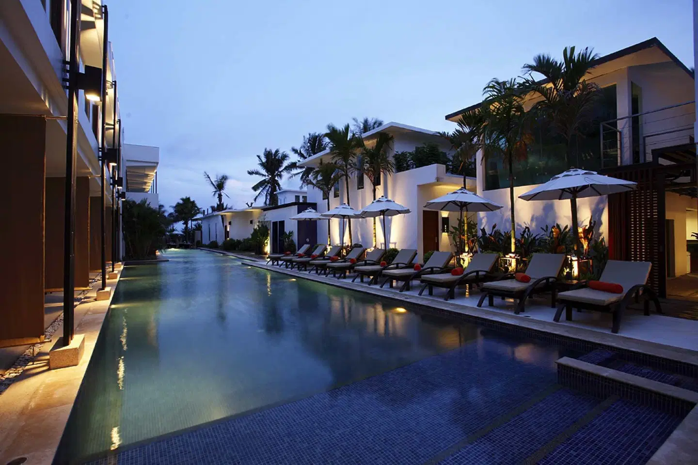 La Flora Resort Patong OUTDOOR_POOL