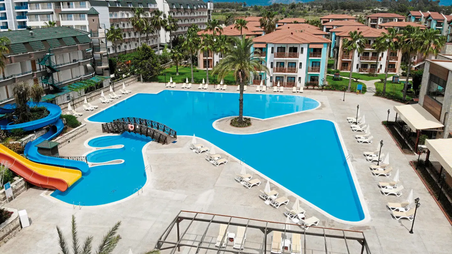 Gypsophila Holiday Village OUTDOOR_POOL