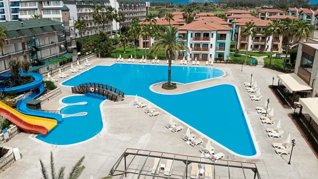 Gypsophila Holiday Village OUTDOOR_POOL
