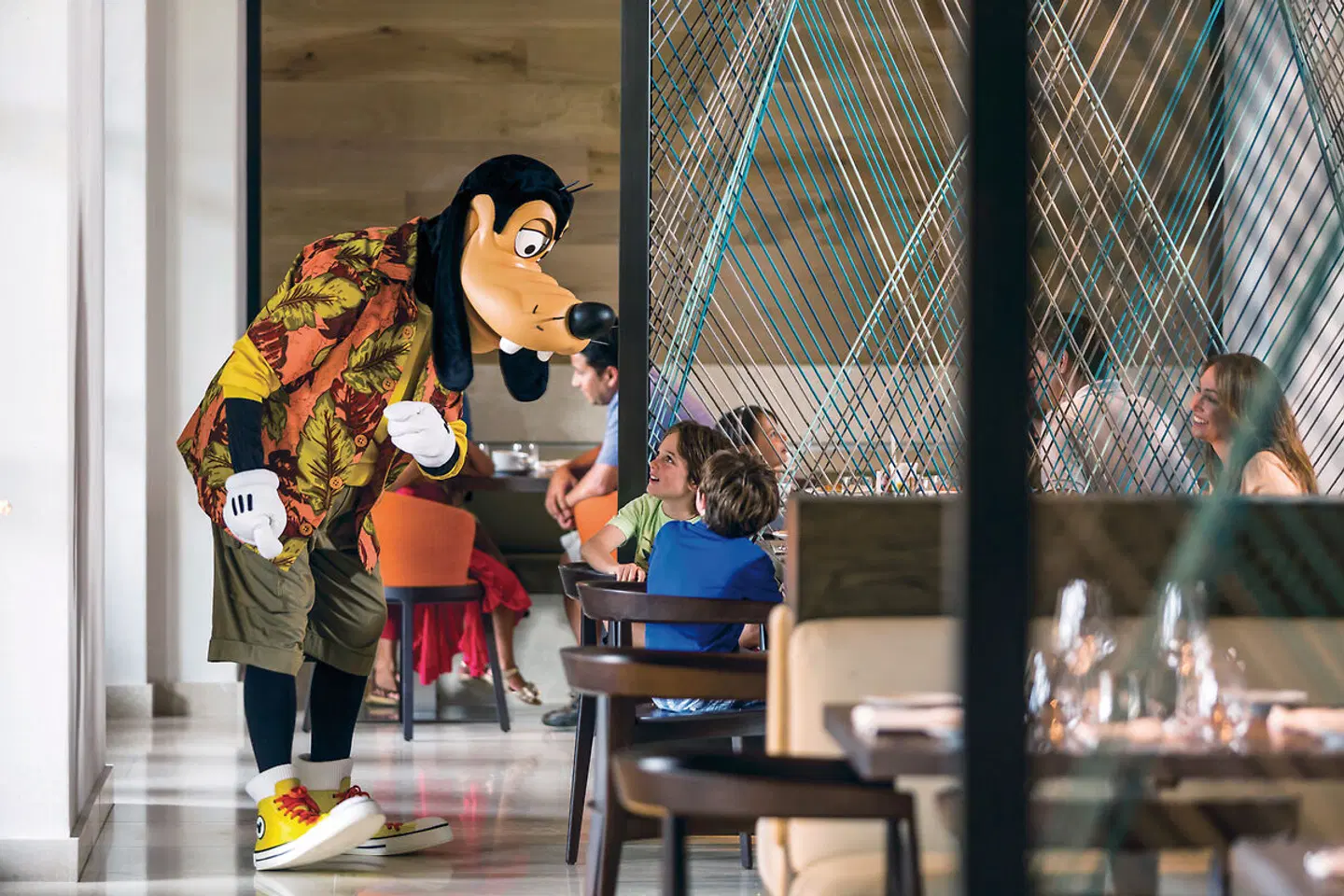 Four Seasons Resort - Orlando Disney World PEOPLE