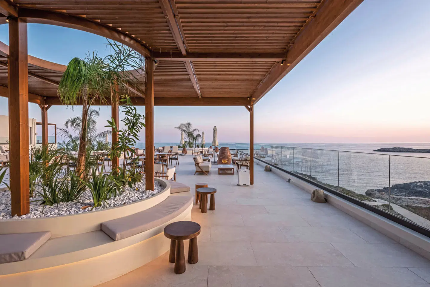 Isla Brown Chania Resort, Curio Collection by Hilton Terrasse