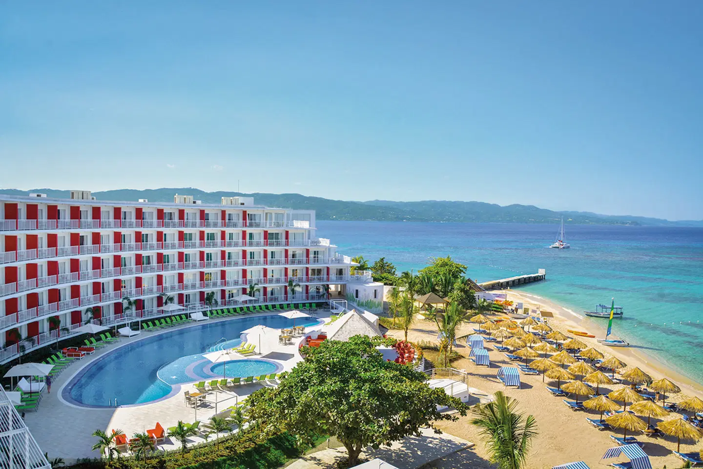 Grand Decameron Cornwall Beach, A Trademark All-Inclusive Resort EXTERIOR