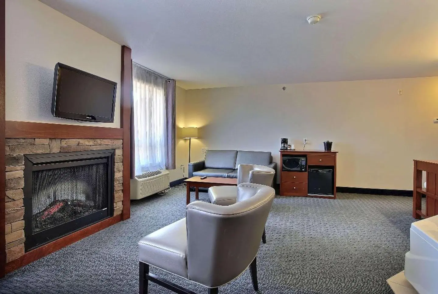 Super 8 by Wyndham Trois-Rivieres ROOM_EXAMPLE