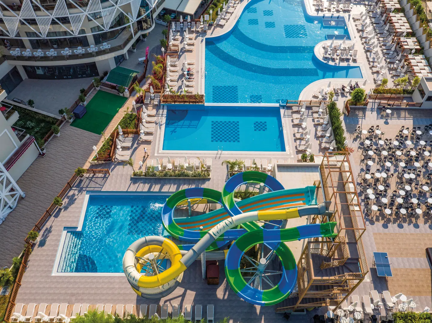 Seashell Vega OUTDOOR_POOL